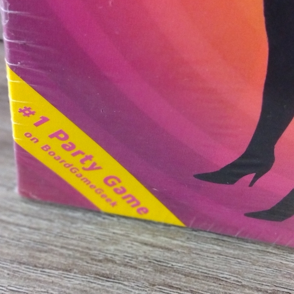 Codesnames Top Secret Word Game - Picture 2 of 9